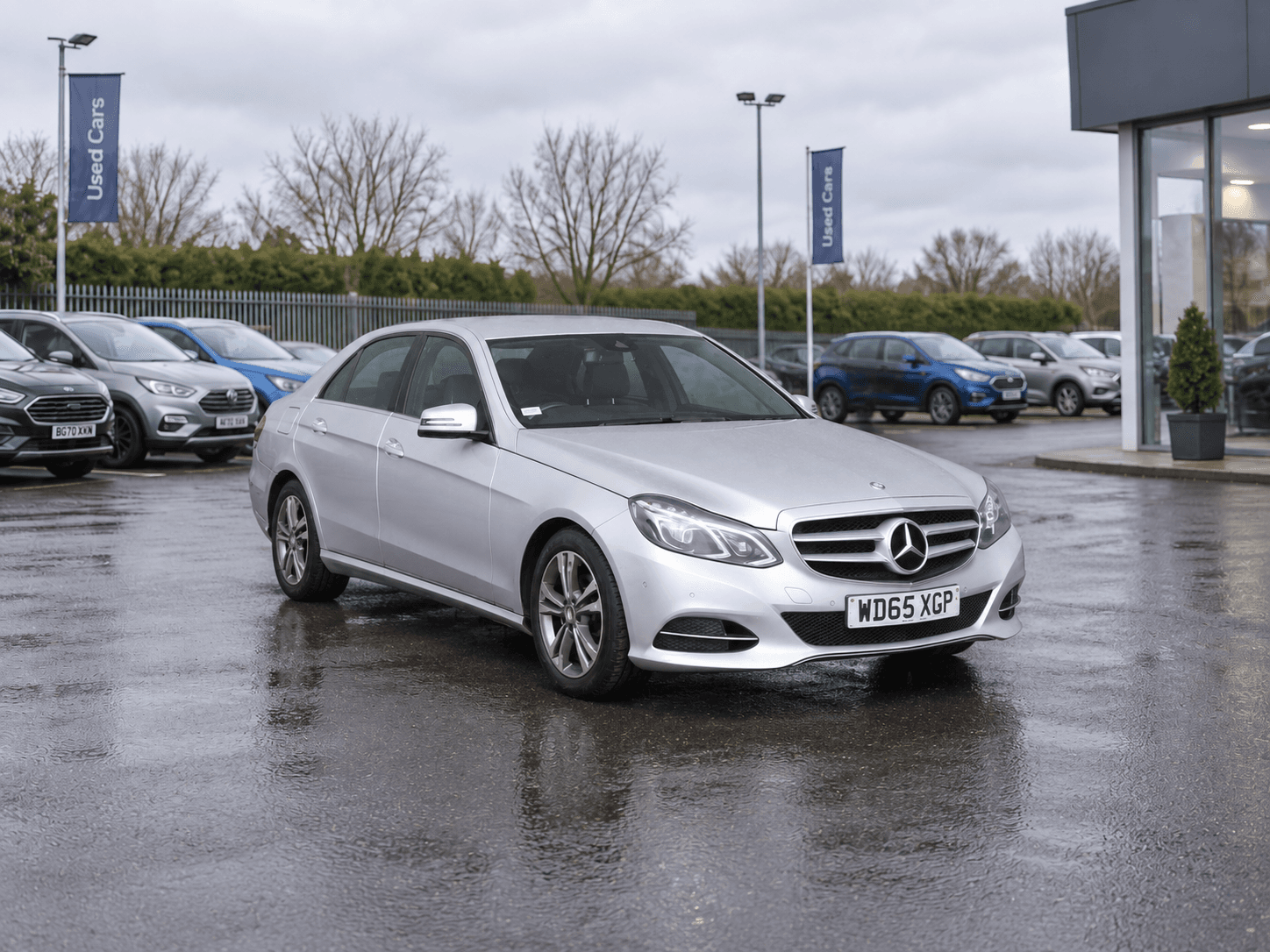 Mercedes-Benz E-Class E220 SE